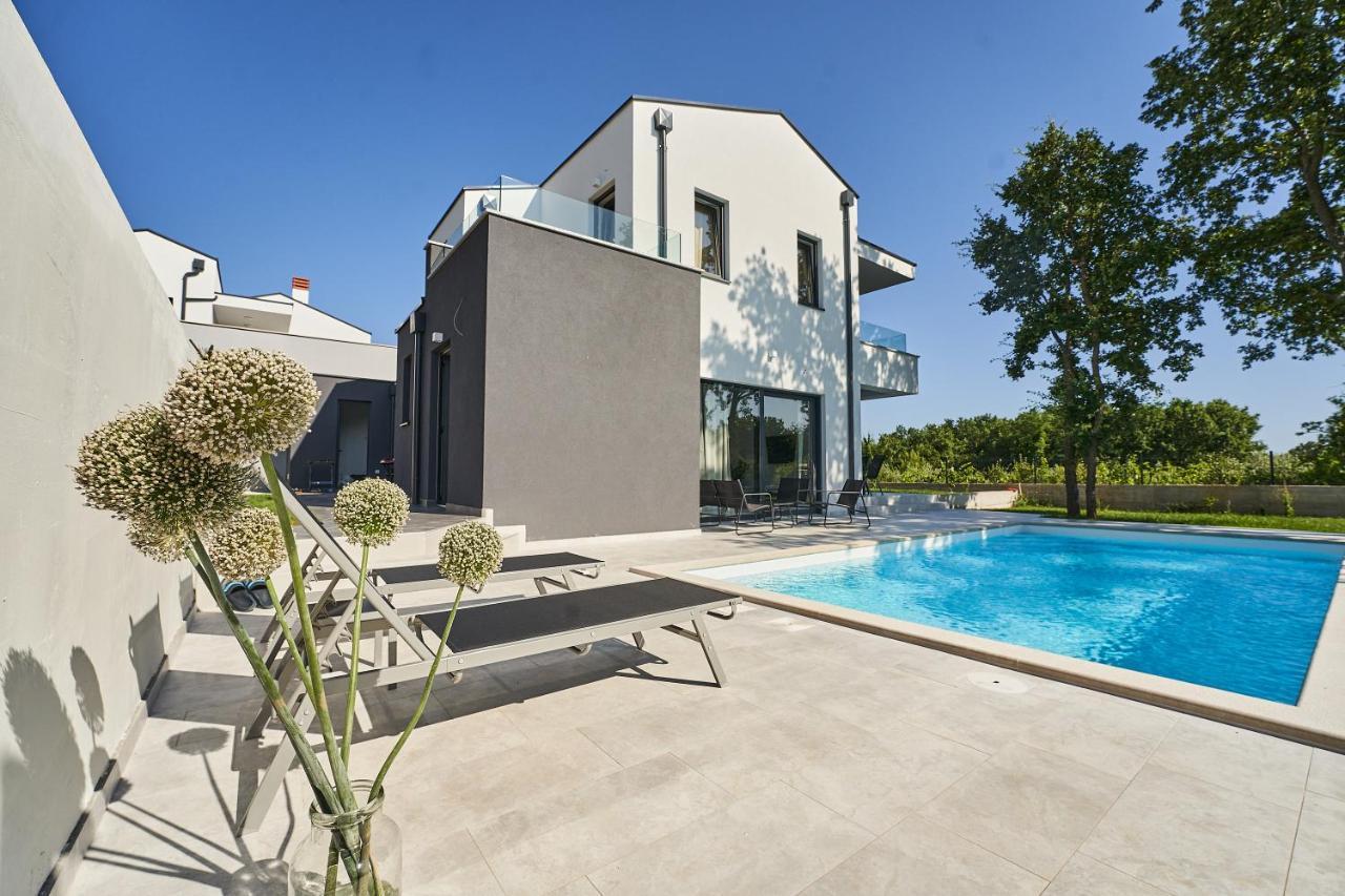 Villa Barbara Porec Bagian luar foto